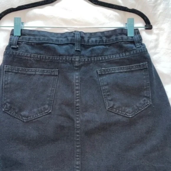 Shein Black Denim Distressed Mini Skirt NWOT - Picture 4 of 5